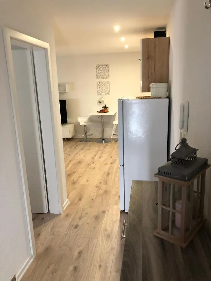 Exklusive Moderne 2 Zi. Wohnung In Ruhiger Lage Rastatt Apartment