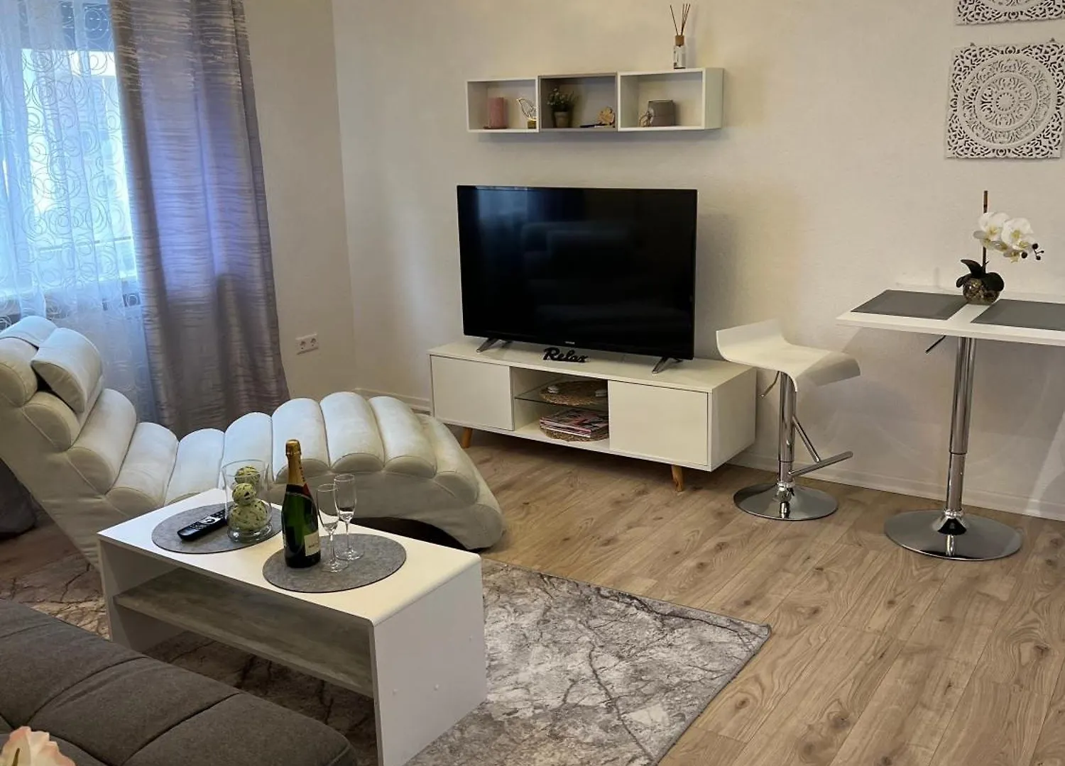 Exklusive Moderne 2 Zi. Wohnung In Ruhiger Lage Rastatt Germany
